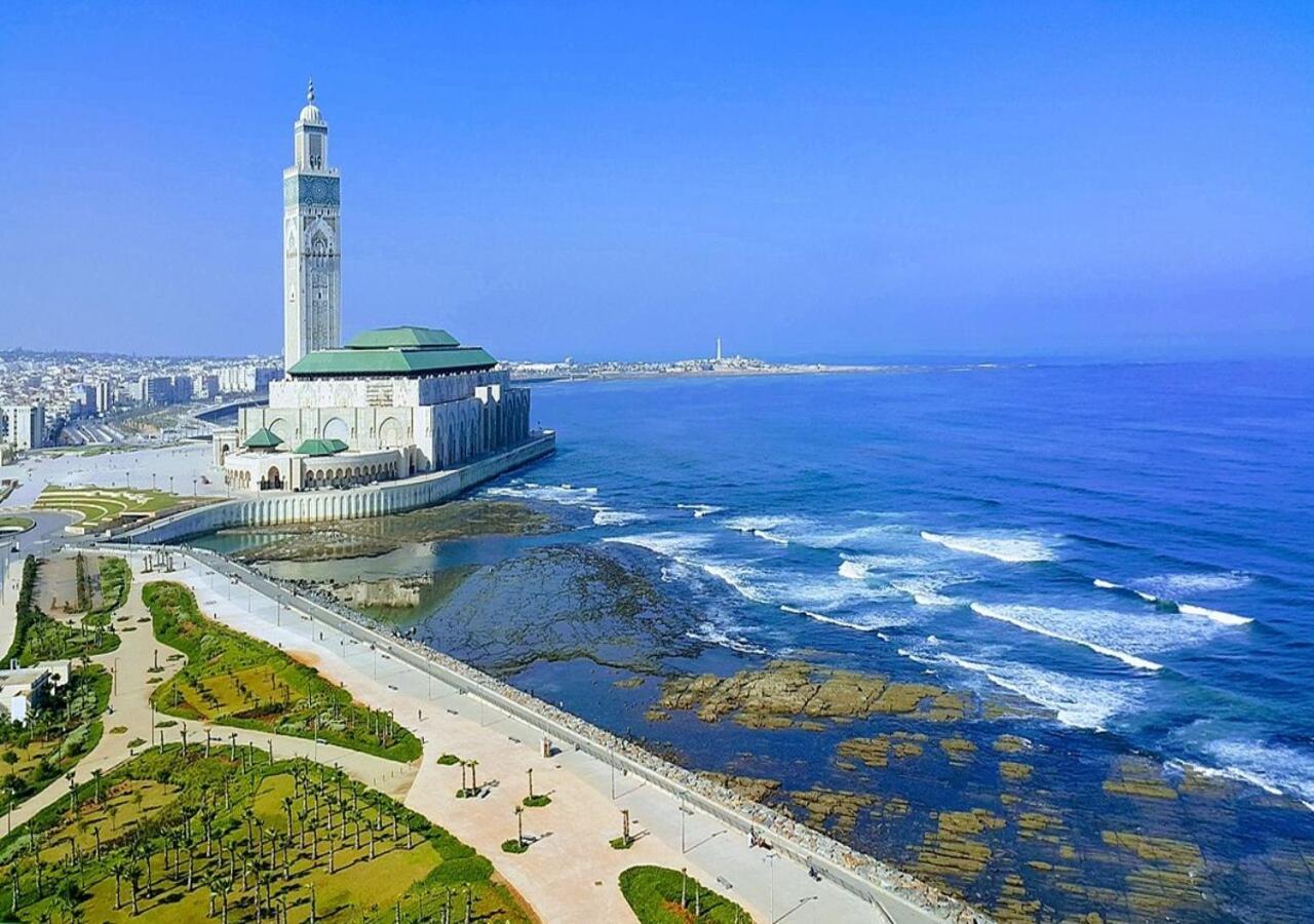 Luxury Downtown Apartment Of 80M2 In Front Of Hassan 2 Mosque And Sea From Family , Pour Famille , Interdit Couples Araabic Non Marie, Forbidden Unmarried Araabic Couples Basement Car Park 카사블랑카 외부 사진