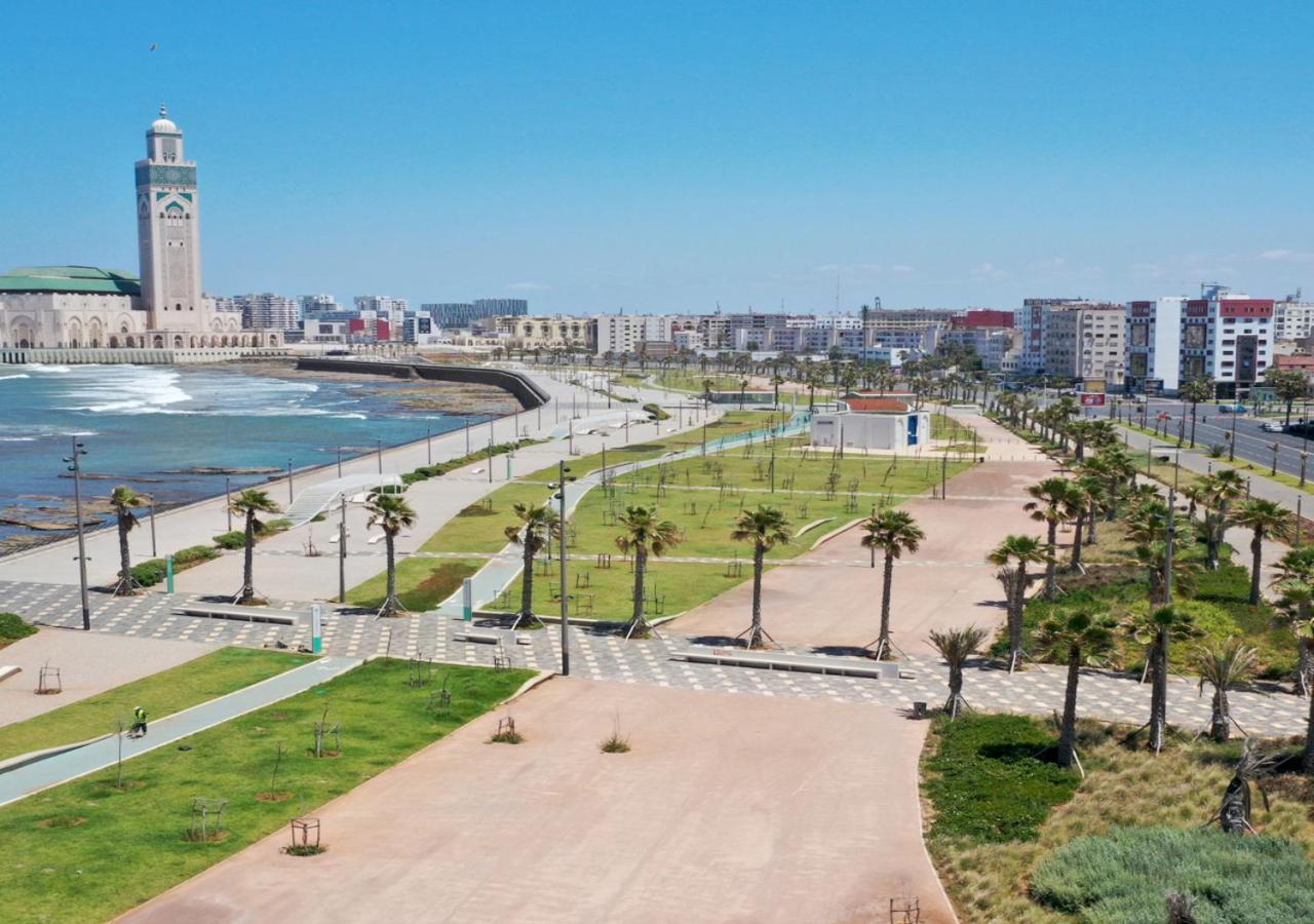 Luxury Downtown Apartment Of 80M2 In Front Of Hassan 2 Mosque And Sea From Family , Pour Famille , Interdit Couples Araabic Non Marie, Forbidden Unmarried Araabic Couples Basement Car Park 카사블랑카 외부 사진