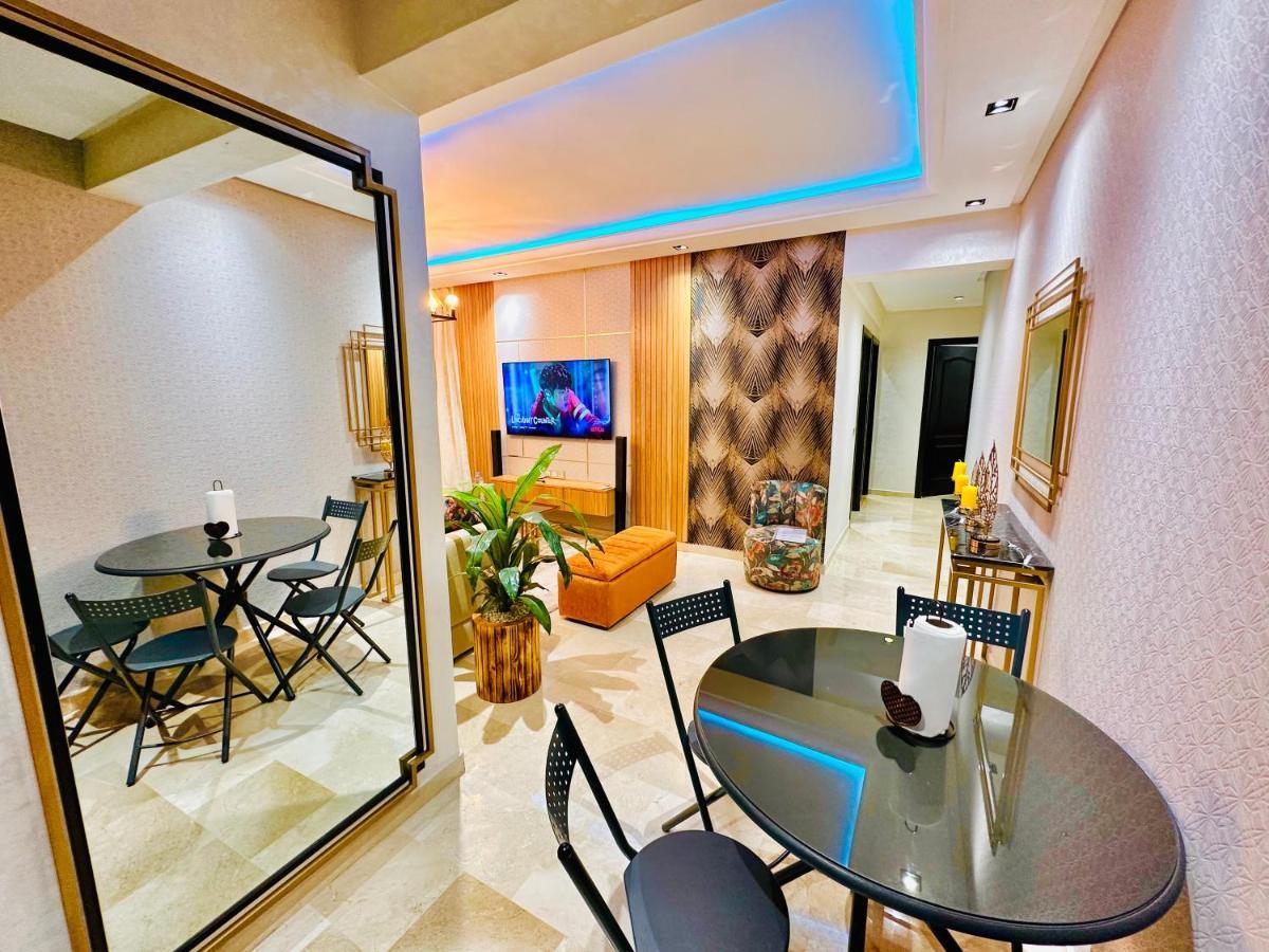 Luxury Downtown Apartment Of 80M2 In Front Of Hassan 2 Mosque And Sea From Family , Pour Famille , Interdit Couples Araabic Non Marie, Forbidden Unmarried Araabic Couples Basement Car Park 카사블랑카 외부 사진