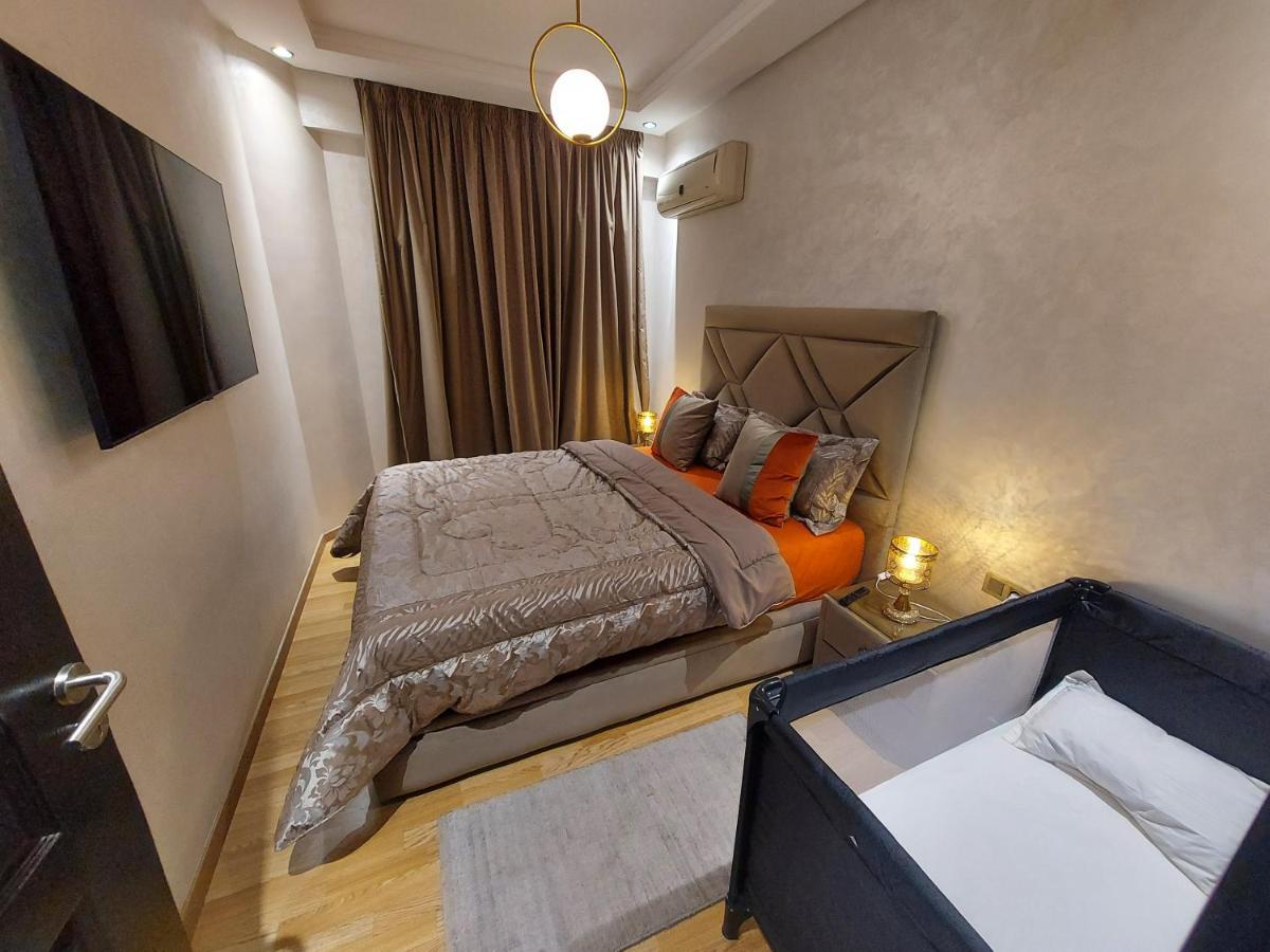 Luxury Downtown Apartment Of 80M2 In Front Of Hassan 2 Mosque And Sea From Family , Pour Famille , Interdit Couples Araabic Non Marie, Forbidden Unmarried Araabic Couples Basement Car Park 카사블랑카 외부 사진
