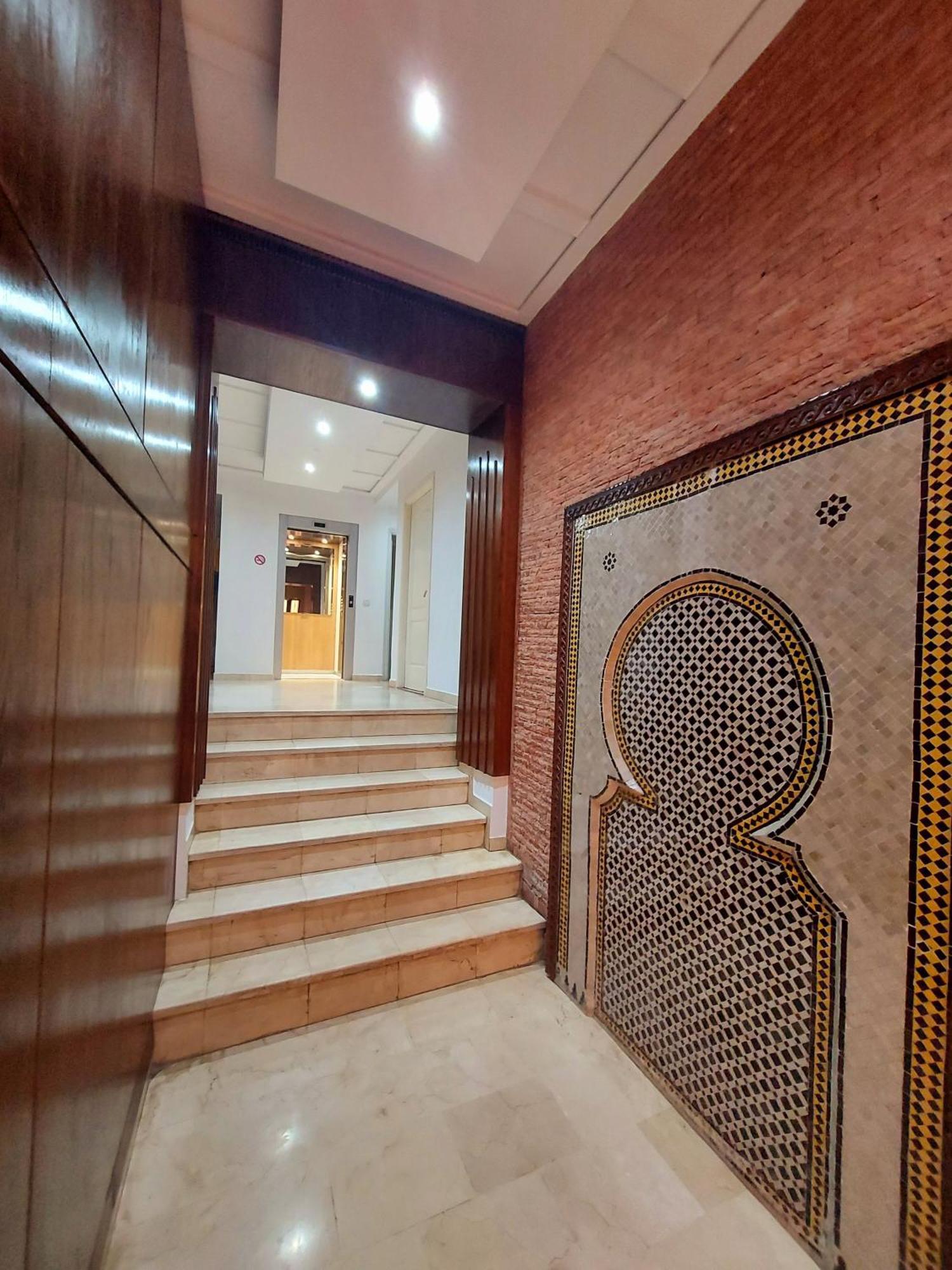 Luxury Downtown Apartment Of 80M2 In Front Of Hassan 2 Mosque And Sea From Family , Pour Famille , Interdit Couples Araabic Non Marie, Forbidden Unmarried Araabic Couples Basement Car Park 카사블랑카 외부 사진