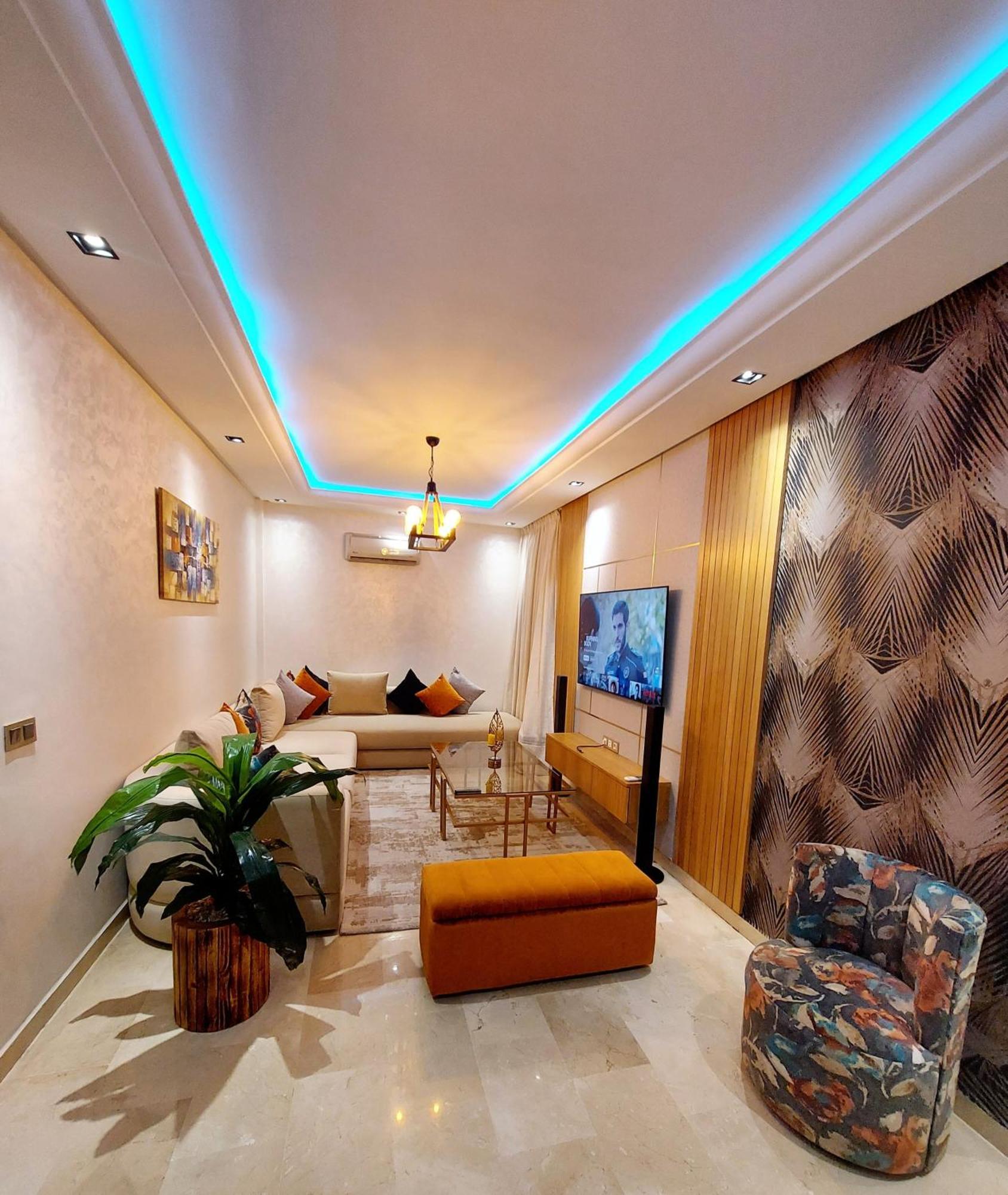 Luxury Downtown Apartment Of 80M2 In Front Of Hassan 2 Mosque And Sea From Family , Pour Famille , Interdit Couples Araabic Non Marie, Forbidden Unmarried Araabic Couples Basement Car Park 카사블랑카 외부 사진