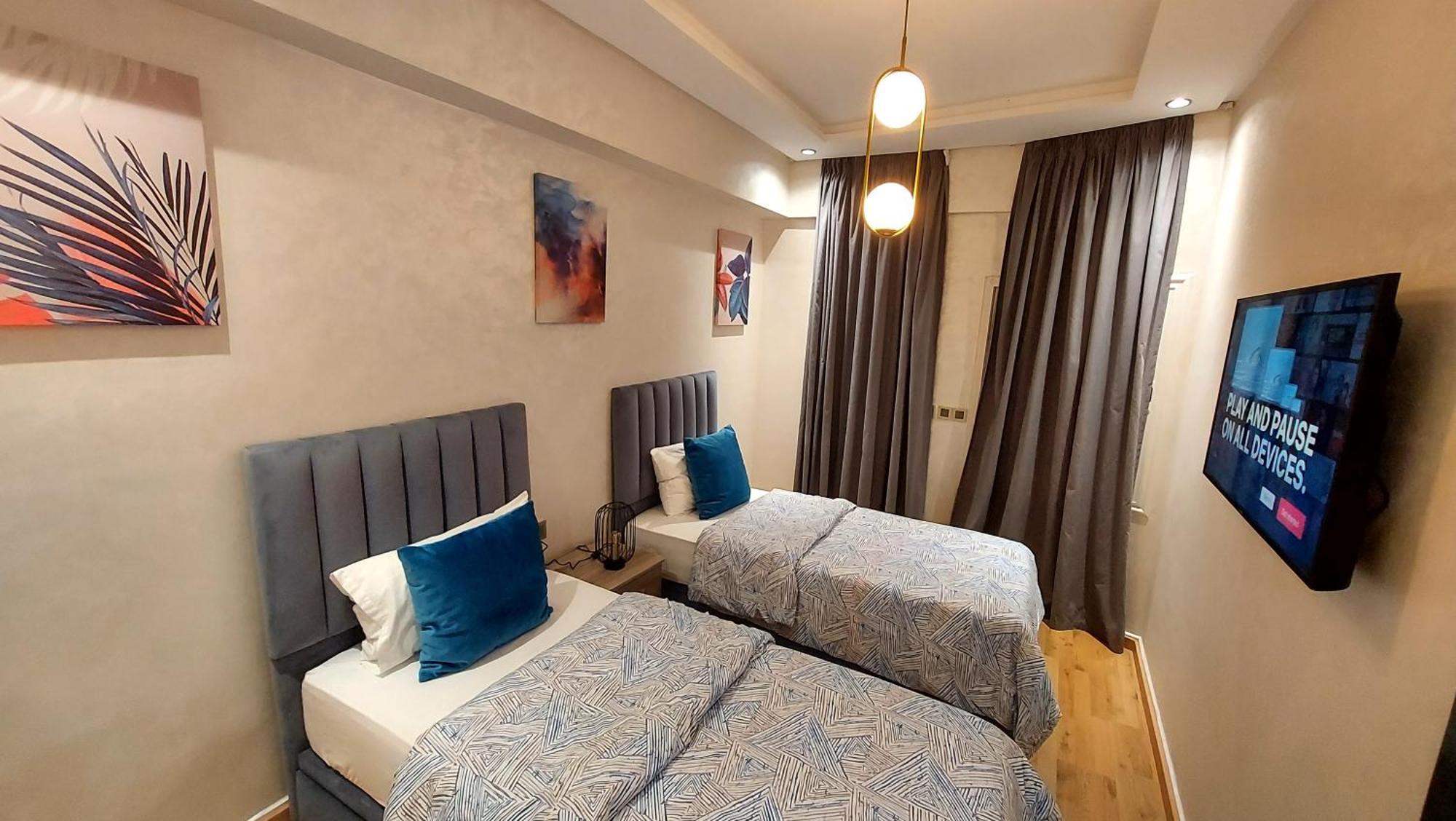 Luxury Downtown Apartment Of 80M2 In Front Of Hassan 2 Mosque And Sea From Family , Pour Famille , Interdit Couples Araabic Non Marie, Forbidden Unmarried Araabic Couples Basement Car Park 카사블랑카 외부 사진